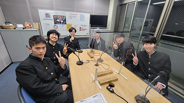 現役生 軽音楽部「せんとらる」６名